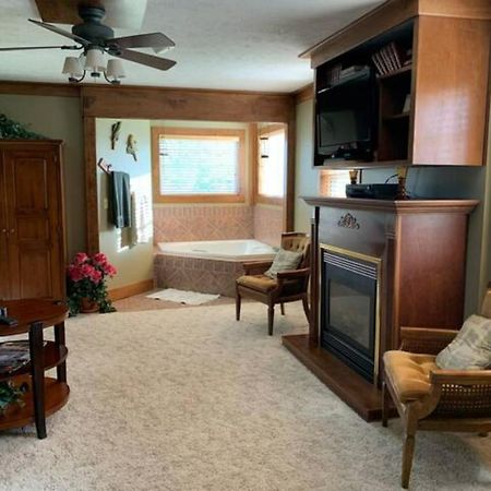 Dickey House Bed And Breakfast Marshfield Екстер'єр фото