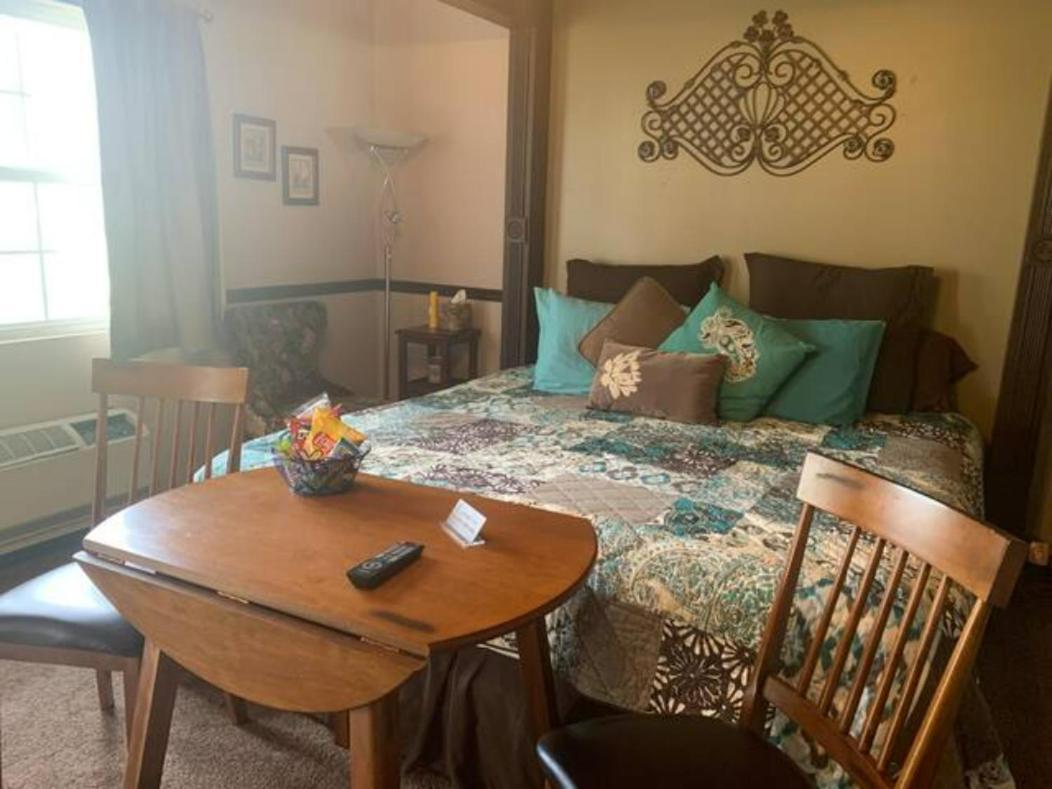 Dickey House Bed And Breakfast Marshfield Екстер'єр фото