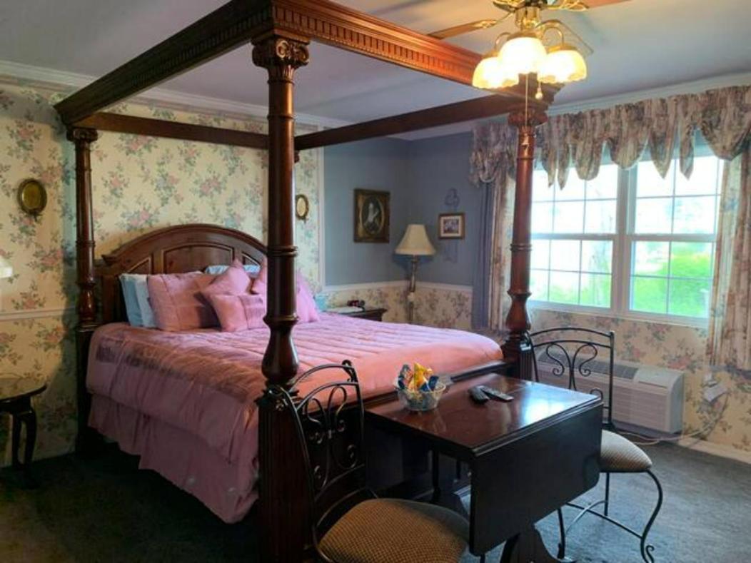 Dickey House Bed And Breakfast Marshfield Екстер'єр фото