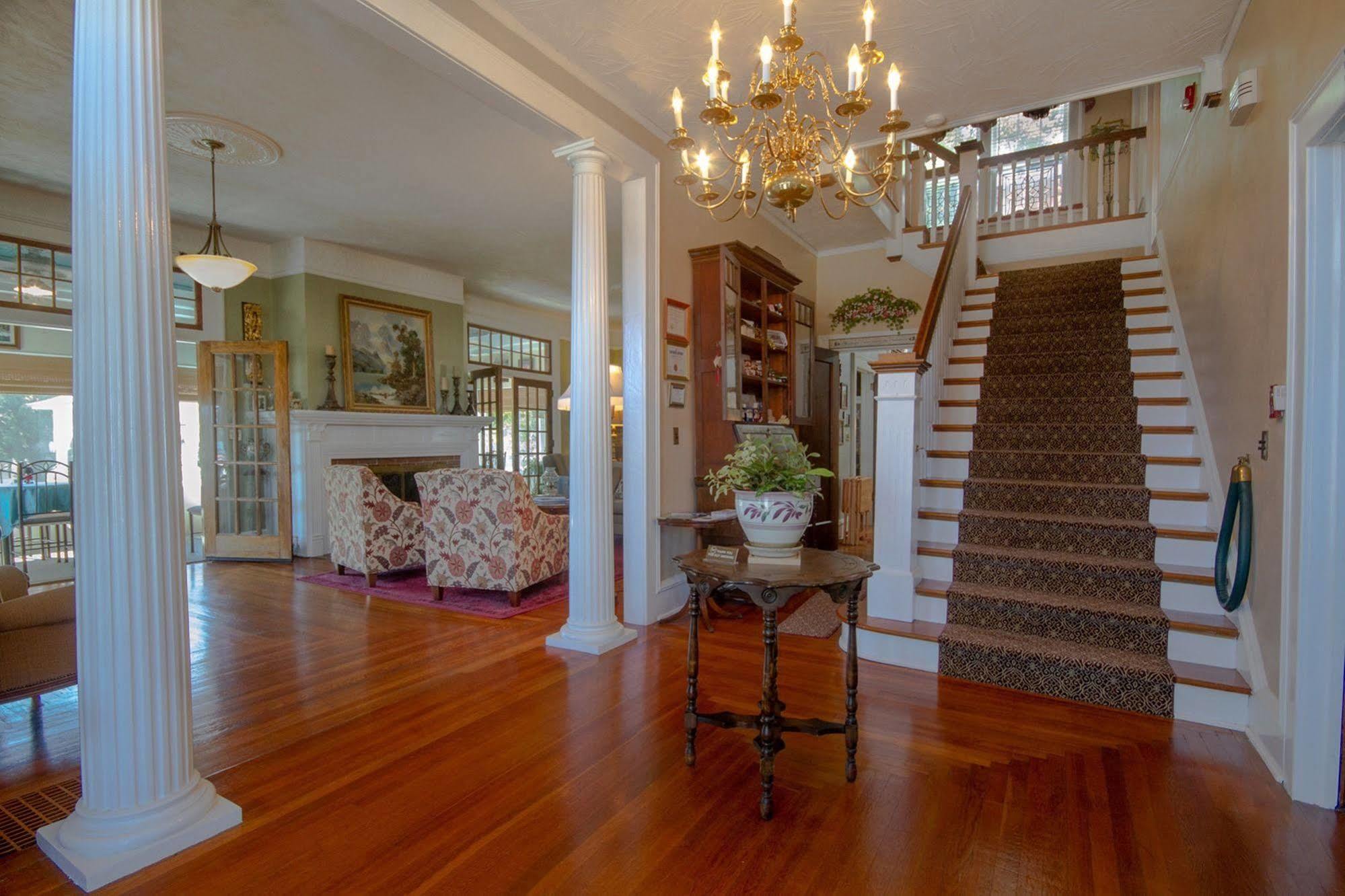 Dickey House Bed And Breakfast Marshfield Екстер'єр фото