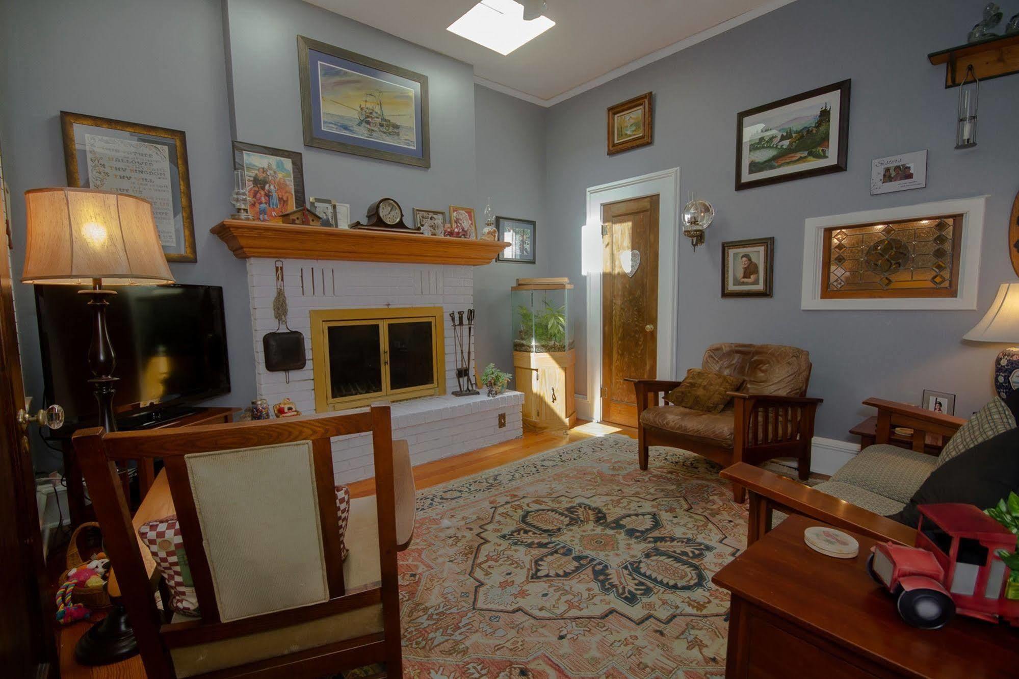 Dickey House Bed And Breakfast Marshfield Екстер'єр фото